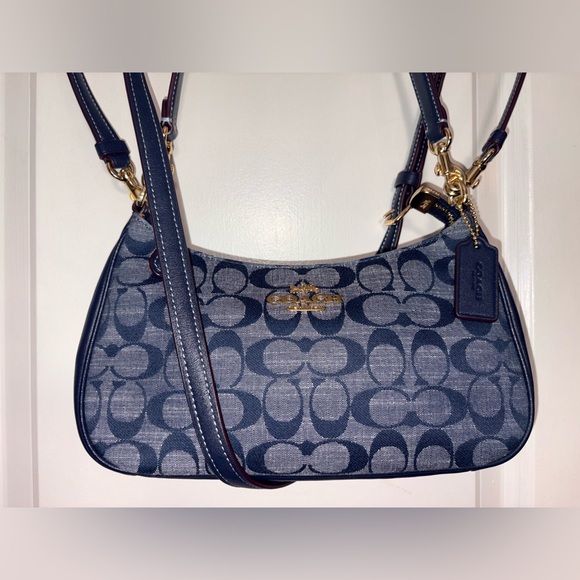 ✨ Coach Teri Shoulder Bag in Signature Denim ✨ CH139 - Picture 14 of 16